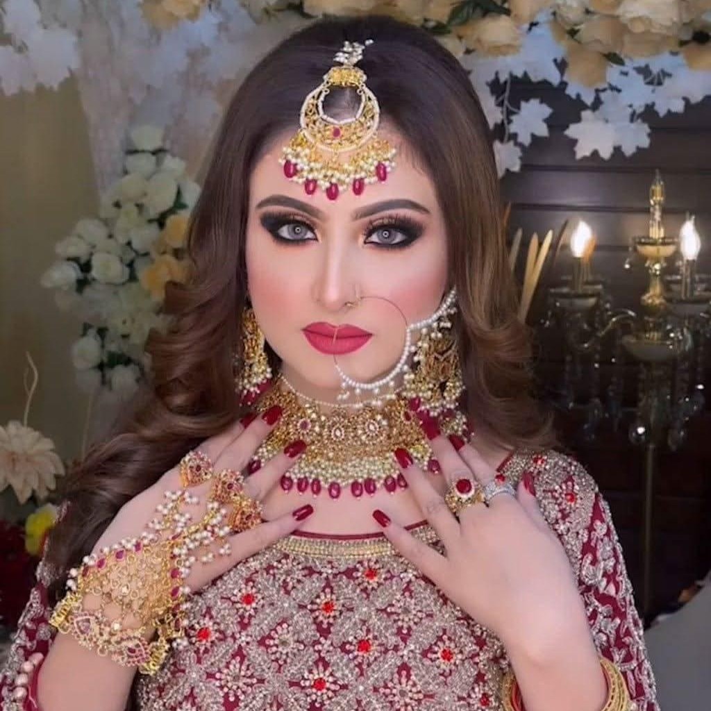The Secret Behind a Bride’s Timeless Glow & Elegance