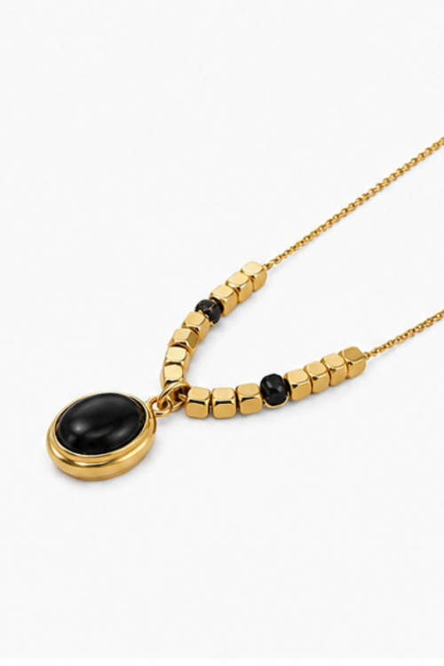 The Aria Geometric Onyx Drop Necklace – Vintage Oval Cabochon Beaded Chain