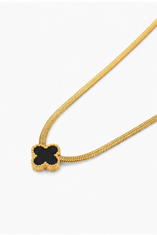 The Midnight Clover Pendant Necklace – Sleek Gold Snake Chain for Women