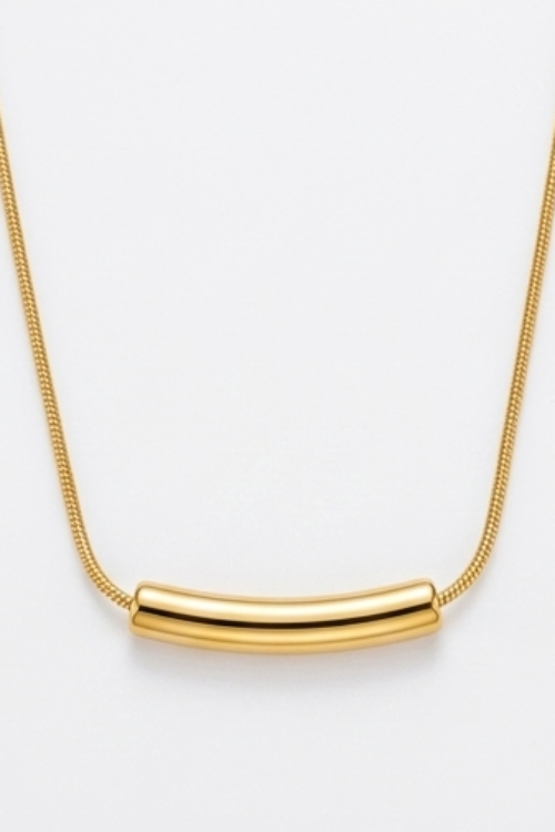 Minimalist Curved Tube Bar Pendant Necklace for Women – Sleek Gold Snake Chain Statement