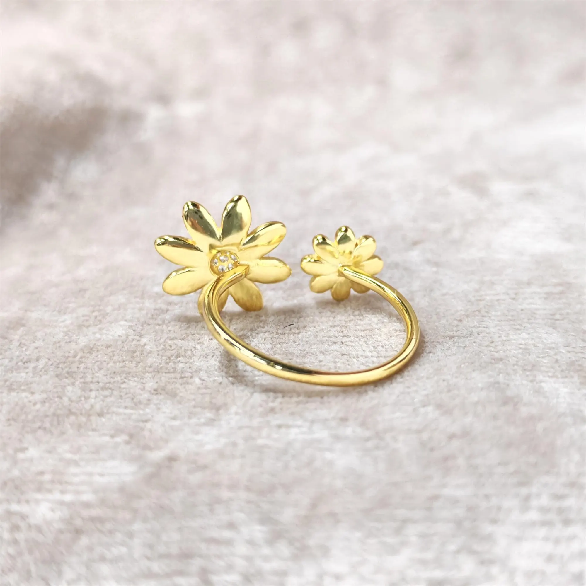 Minimalist Stainless Steel Twin Daisy Flower Open Adjustable Ring for Women & Girls - Image 2